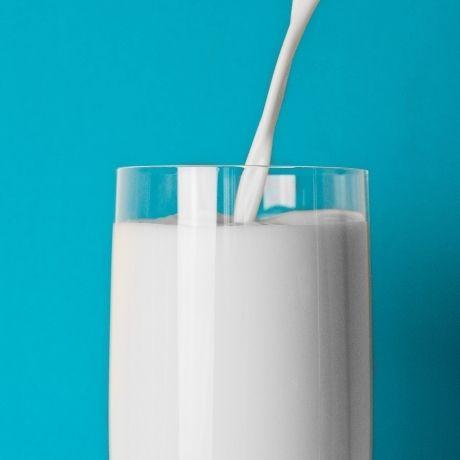 Sostituti del Latte: 5 Bevande Alternative per gli Intolleranti